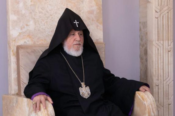 Католикос всех армян выразил соболезнования президенту Ирана